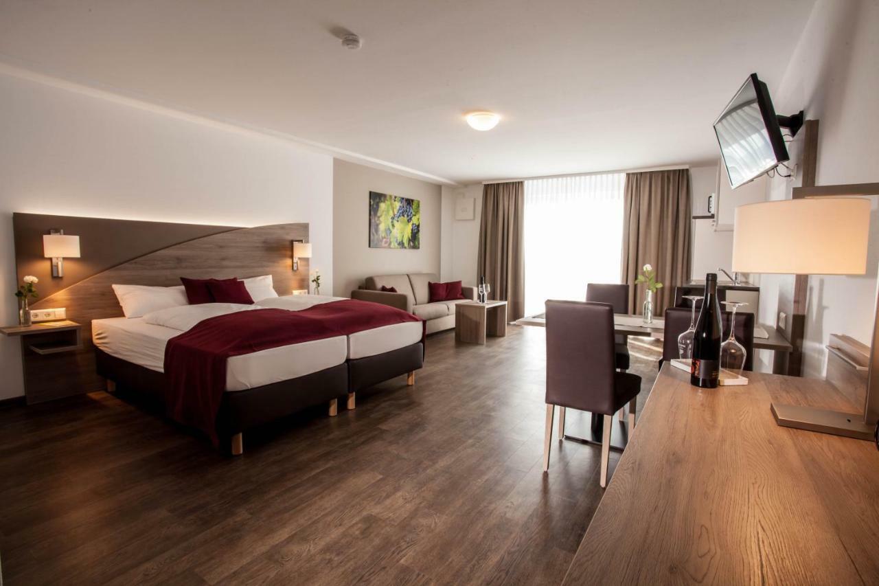 Hotel Wein & Bett Weihbrecht à Bretzfeld Extérieur photo