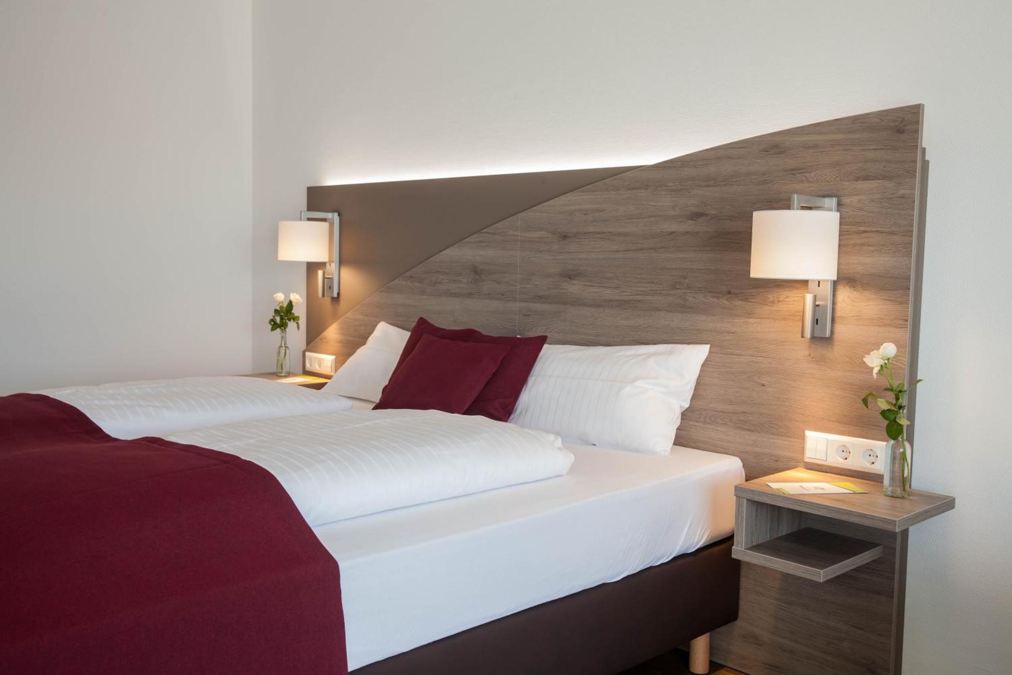 Hotel Wein & Bett Weihbrecht à Bretzfeld Extérieur photo