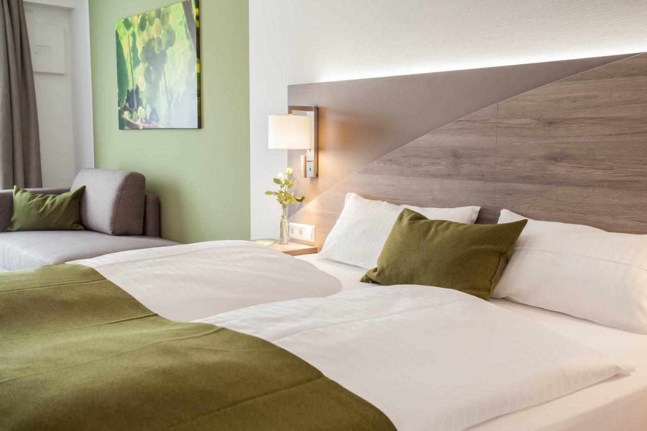 Hotel Wein & Bett Weihbrecht à Bretzfeld Extérieur photo